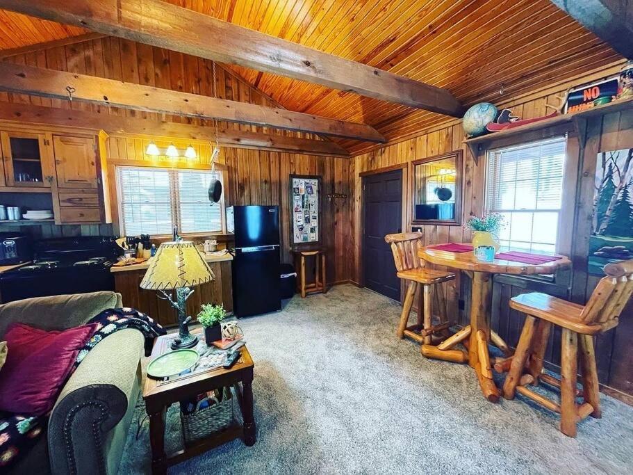 Eagle Crest Cabin, White River View With Hottub 尤里卡斯普林斯 外观 照片